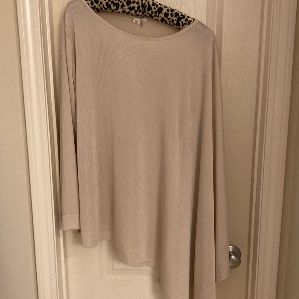 Simply Noelle Top